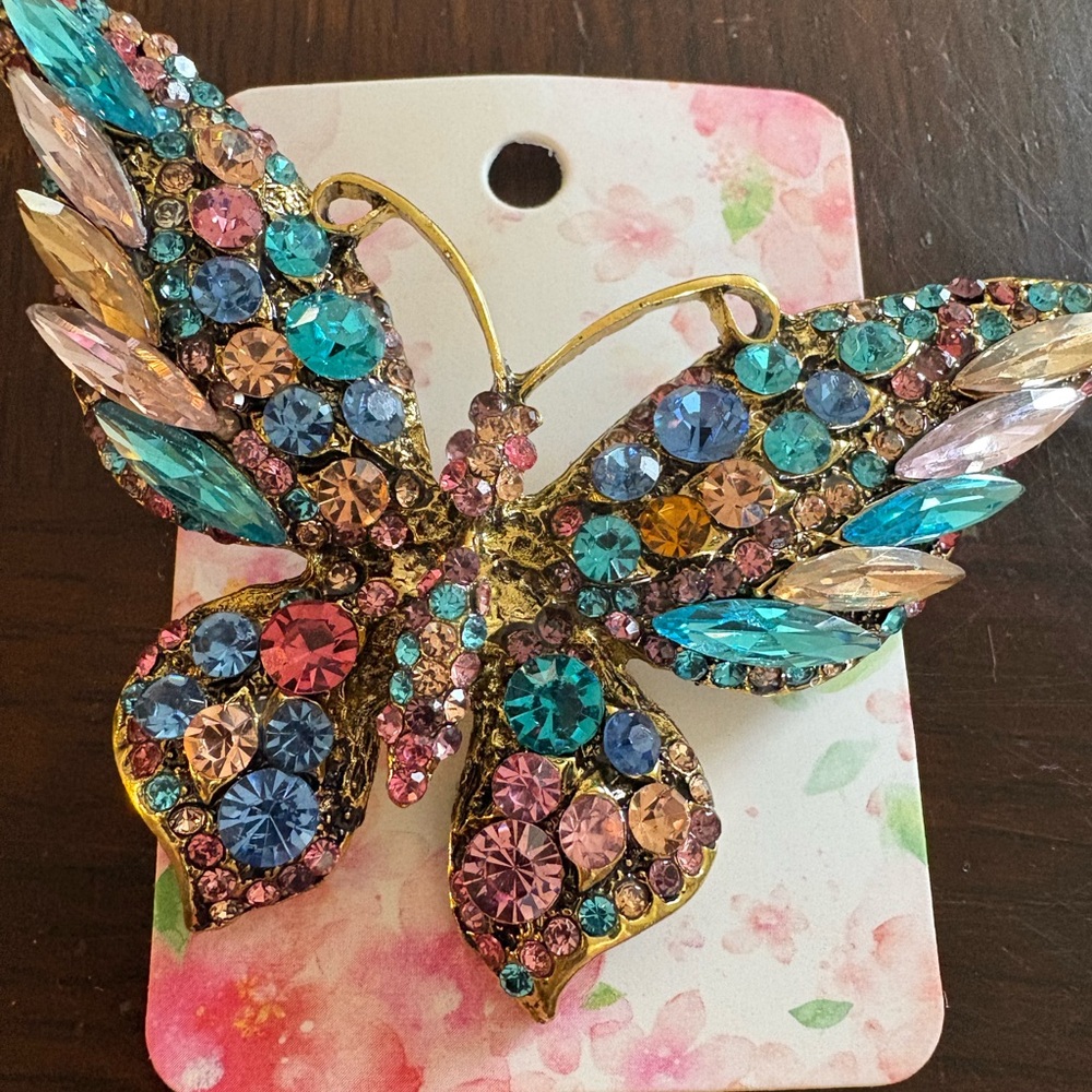 Colorful Butterfly Brooch - Picture 15 of 17